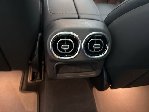 New 2026 Mercedes-Benz GLC 300 image 21