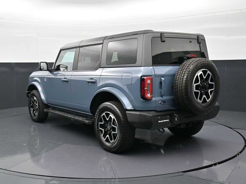 Used 2023 Ford Bronco Outer Banks AWD/4WD image 3