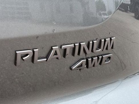 New 2026 Nissan Pathfinder Platinum AWD/4WD image 47