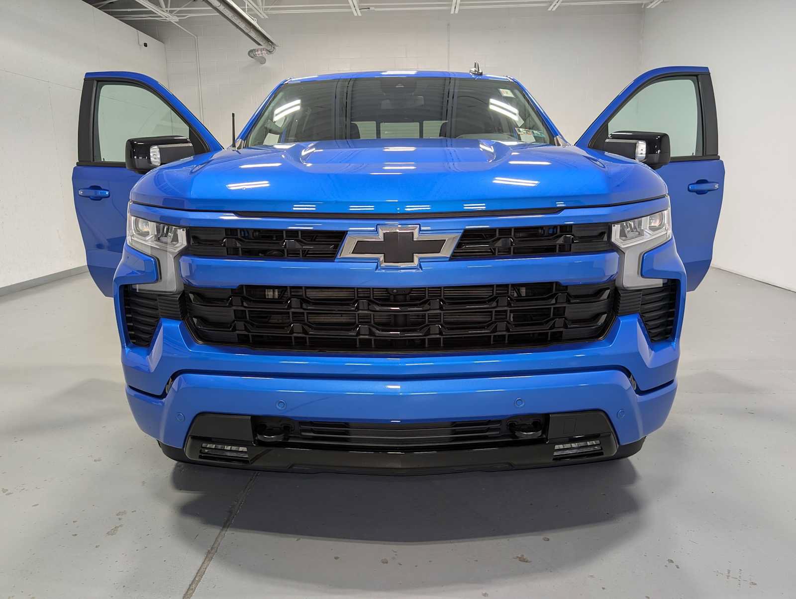 Used 2025 Chevrolet Silverado 1500 RST w/ Convenience Package II AWD/4WD image 15