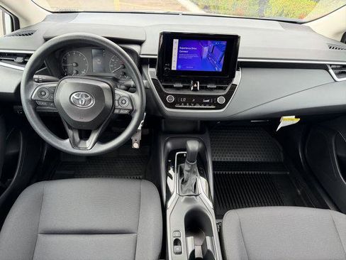 Certified 2025 Toyota Corolla LE image 8