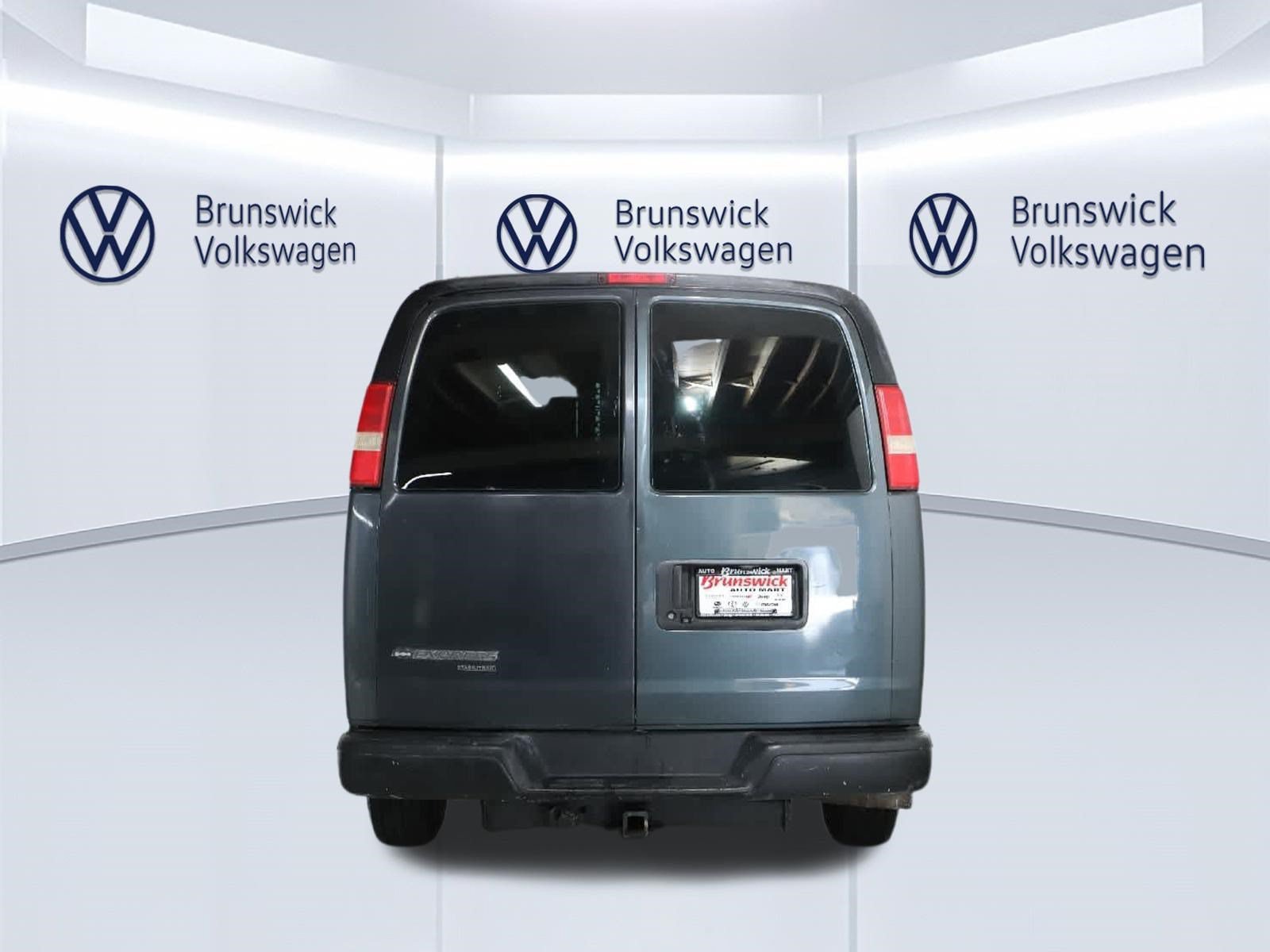 Used 2014 Chevrolet Express 2500 RWD image 43