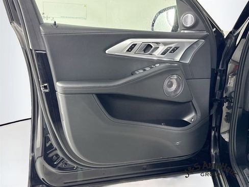 Used 2024 BMW XM image 22