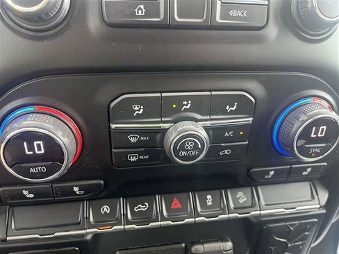 Used 2021 Chevrolet Silverado 1500 RST image 17