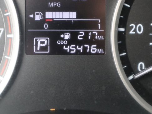 Used 2022 Nissan Kicks S image 19