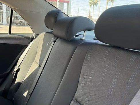 Used 2013 Toyota Corolla S image 17