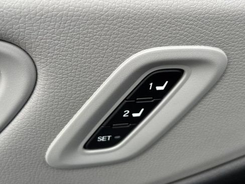 Used 2025 Honda Pilot EX-L image 20