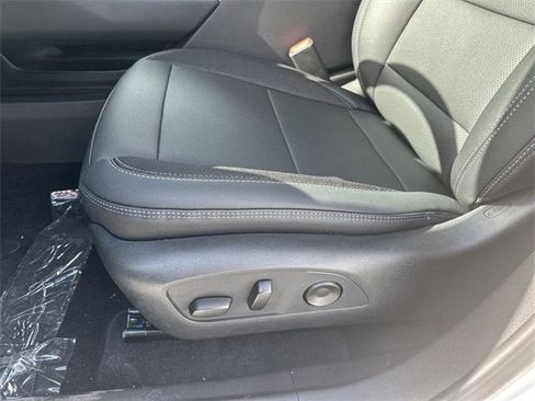 New 2026 Chevrolet Equinox EV LT image 14