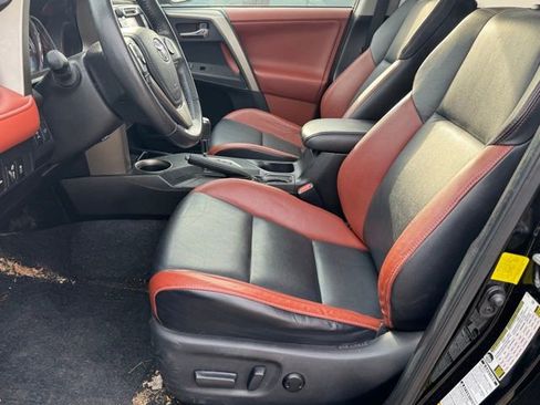 Used 2013 Toyota RAV4 Limited image 5