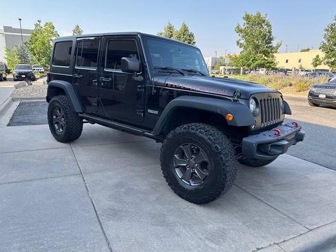 Used 2018 Jeep Wrangler Unlimited Rubicon AWD/4WD image 4