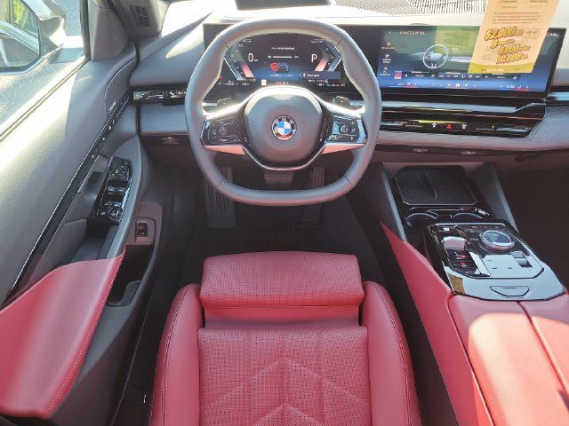 Used 2026 BMW 530i RWD image 12