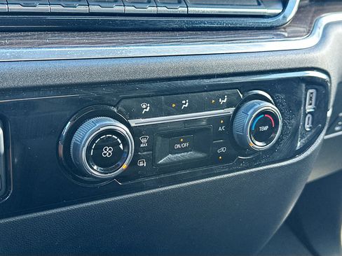 Used 2024 Chevrolet Silverado 2500 LT image 15