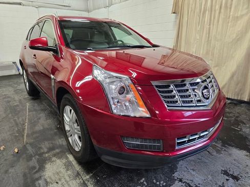 Used 2015 Cadillac SRX Luxury image 3