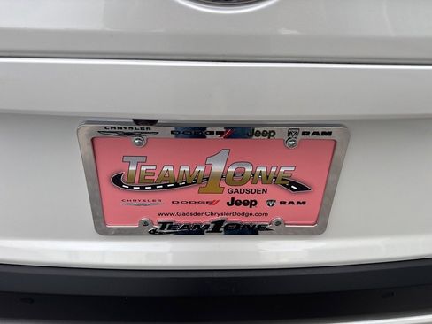 Used 2023 Toyota Corolla Cross XLE image 30