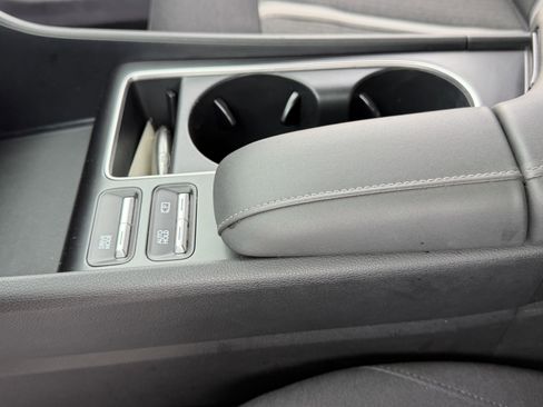 Used 2025 Hyundai Sonata SEL FWD image 24
