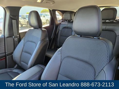 New 2025 Ford Escape SE image 16