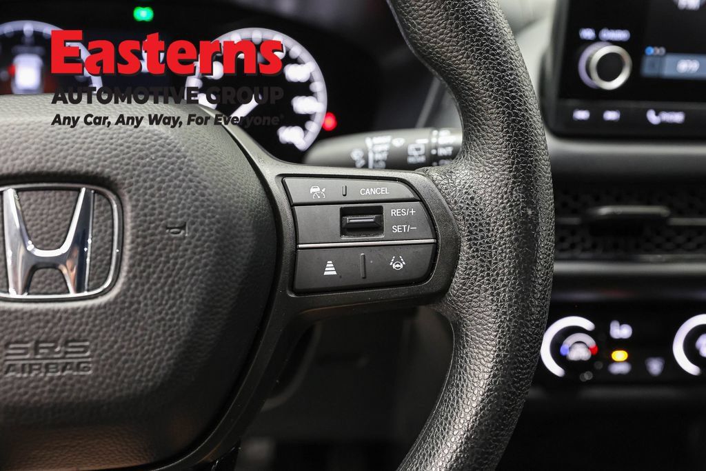 Used 2025 Honda HR-V LX image 18