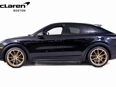Used 2022 Porsche Cayenne Turbo GT AWD/4WD image 2