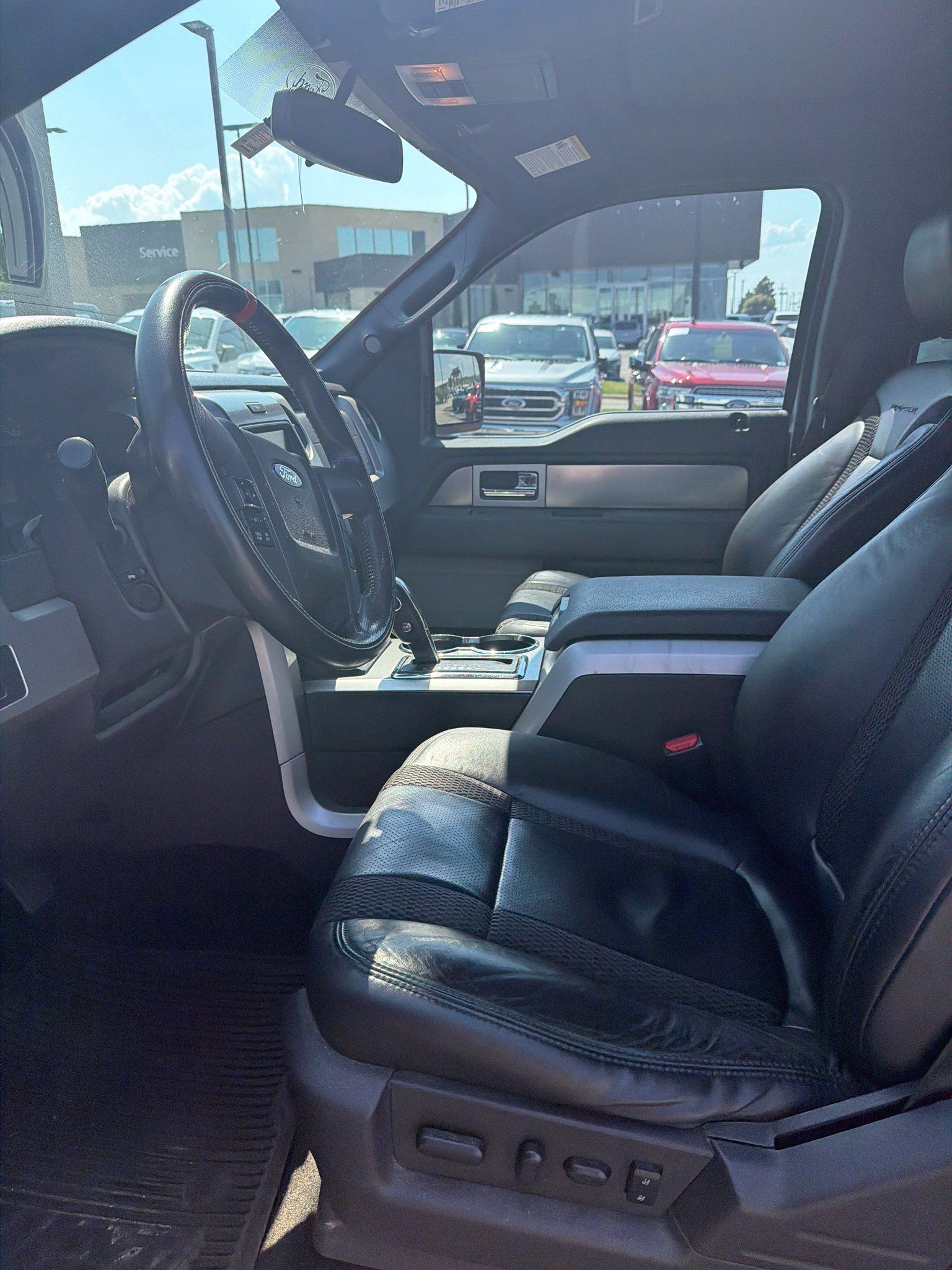 Used 2014 Ford F150 Raptor w/ Equipment Group 801A Luxury AWD/4WD image 5