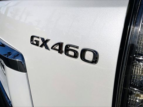 Used 2019 Lexus GX 460 Luxury image 9