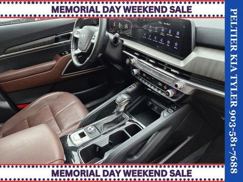 Certified 2023 Kia Telluride EX w/ EX Captain's Chair Package FWD image 16