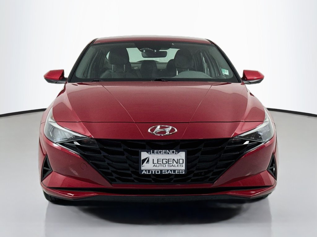 Used 2022 Hyundai Elantra Blue FWD image 3