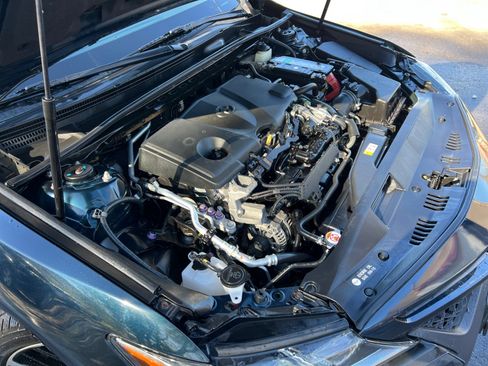 Used 2018 Toyota Camry LE image 30