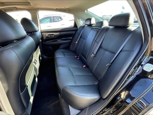 Used 2015 Nissan Altima 2.5 SL w/ Moonroof Package image 26