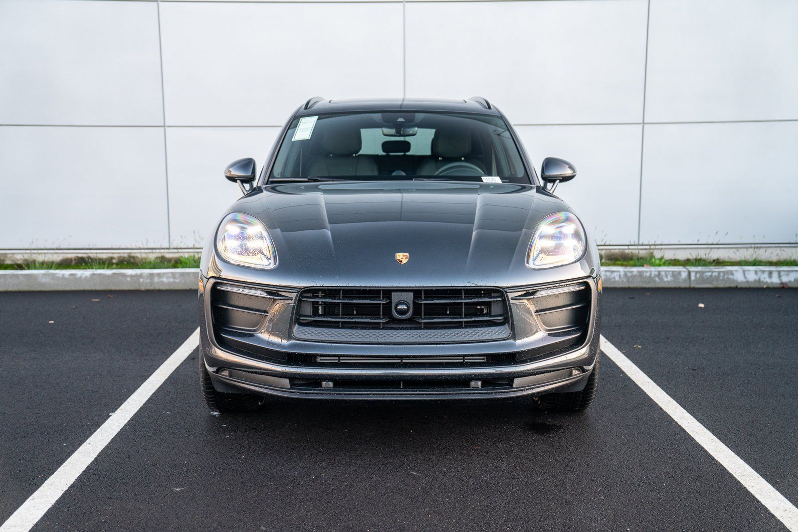 Certified 2026 Porsche Macan AWD/4WD image 6