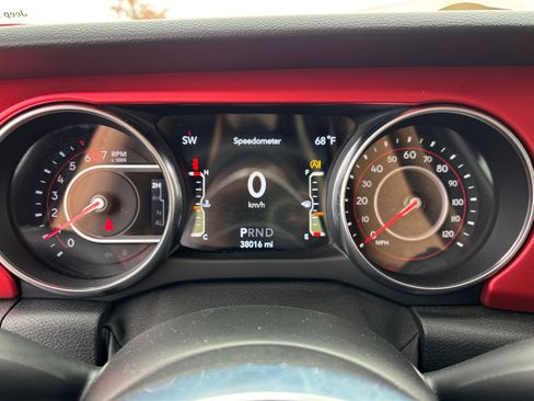 Used 2021 Jeep Wrangler Unlimited Rubicon image 10