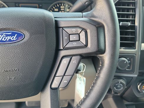 Used 2018 Ford F150 XLT w/ Equipment Group 302A Luxury AWD/4WD image 23