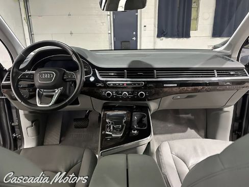 Used 2018 Audi Q7 3.0T Premium Plus image 22
