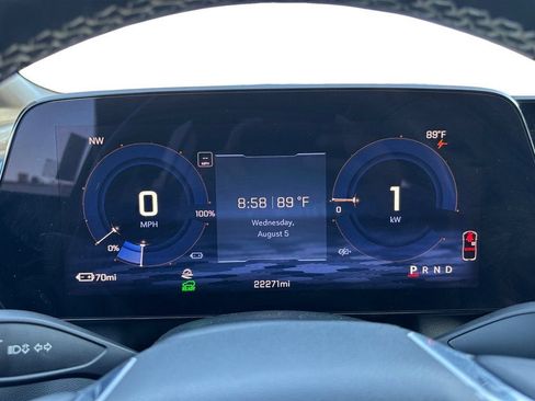 Used 2024 Chevrolet Equinox EV LT w/ LPO, Blackout Package FWD image 14