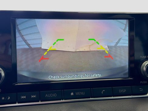 Used 2025 Nissan Sentra S image 16