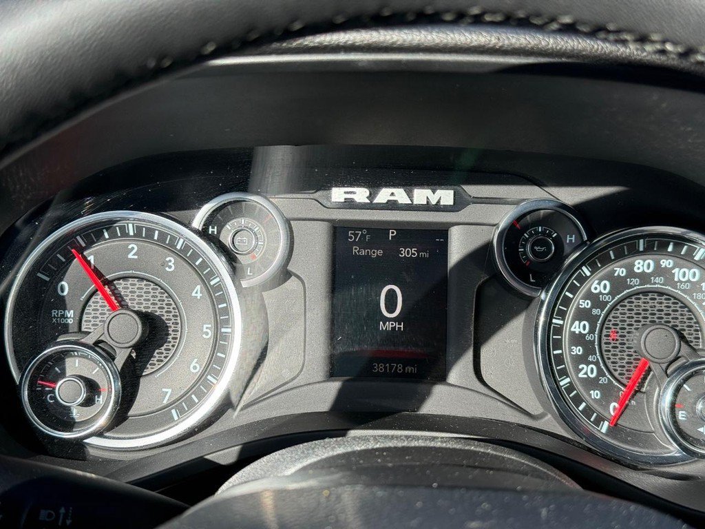 Certified 2025 RAM 1500 Big Horn AWD/4WD image 16