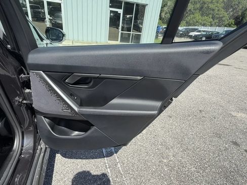 Used 2025 BMW 530i RWD image 21