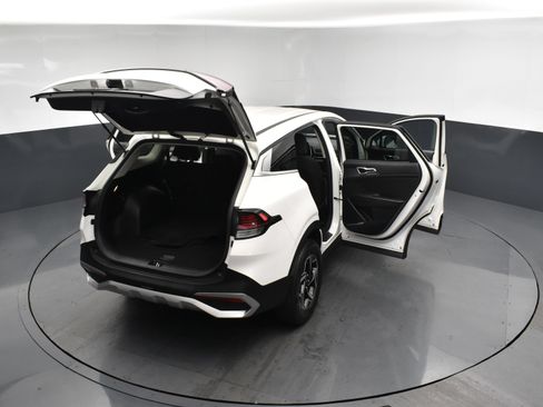 Used 2023 Kia Sportage LX AWD/4WD image 28