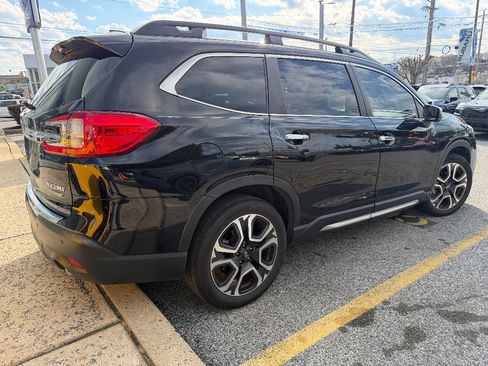 Used 2023 Subaru Ascent Touring image 4