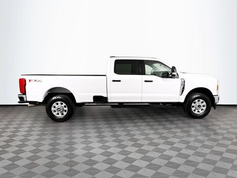 Used 2024 Ford F350 XLT w/ FX4 Off-Road Package AWD/4WD image 8