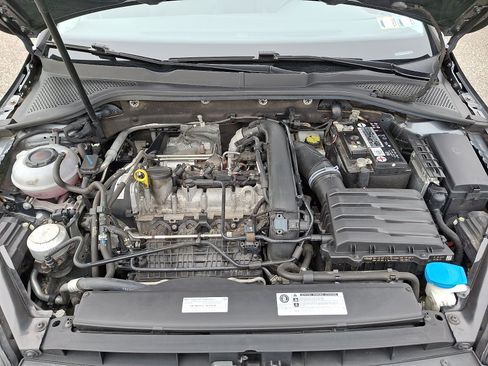 Used 2019 Volkswagen Golf SE FWD image 27