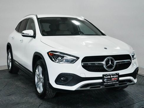 Used 2023 Mercedes-Benz GLA 250 4MATIC image 3