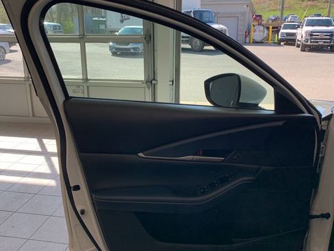 Used 2021 MAZDA CX-30 AWD 2.5 S w/ Select Package image 11