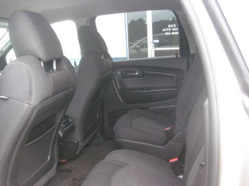 Used 2012 Chevrolet Traverse LT image 8