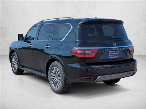 Used 2022 Nissan Armada SL w/ Captain's Chairs Package image 10