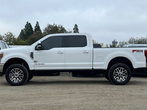 Certified 2019 Ford F250 Lariat image 7