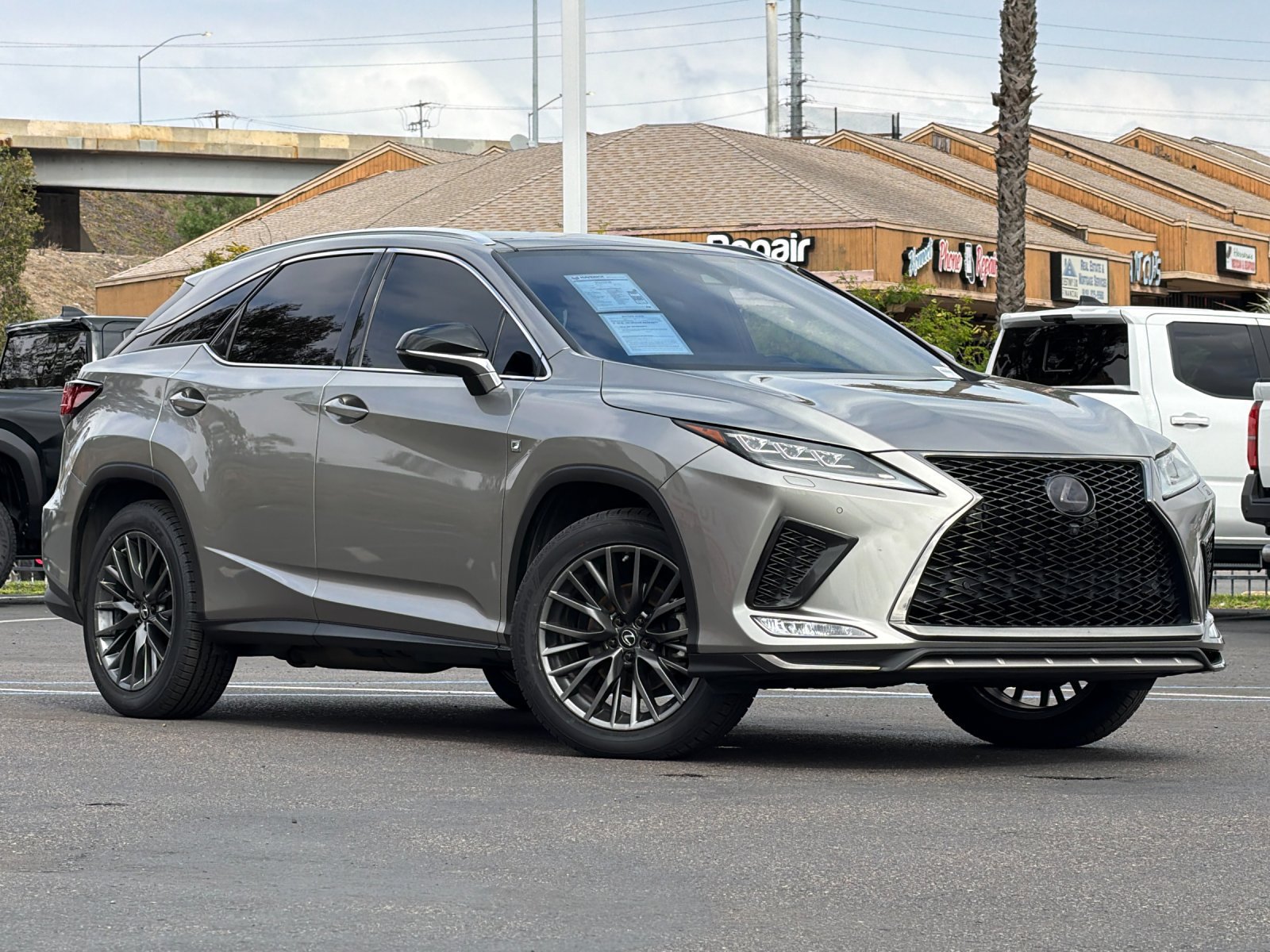 Used 2020 Lexus RX 450h F Sport w/ Cold Weather Package (CT) AWD/4WD image 8