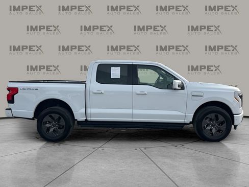 Used 2022 Ford F150 Lightning Lariat w/ Equipment Group 511A High image 6