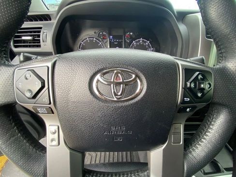 Used 2021 Toyota 4Runner SR5 image 18