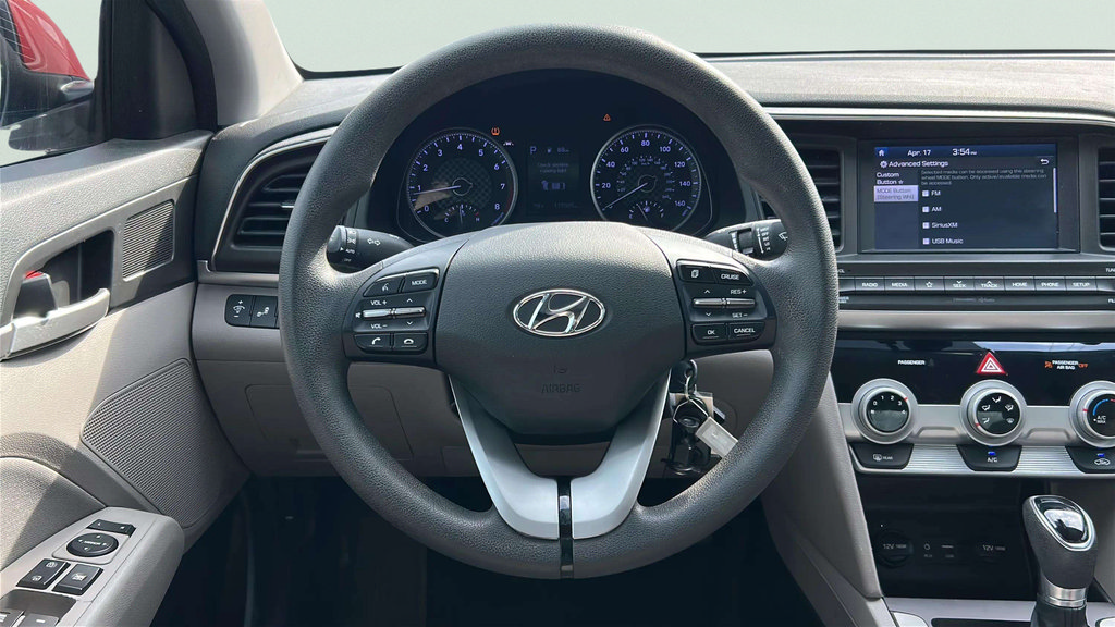 Used 2019 Hyundai Elantra SEL FWD image 17