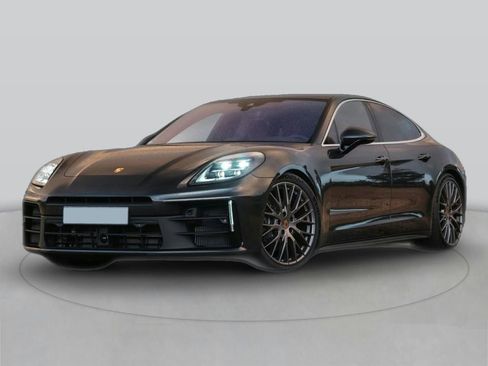 Used 2025 Porsche Panamera image 1